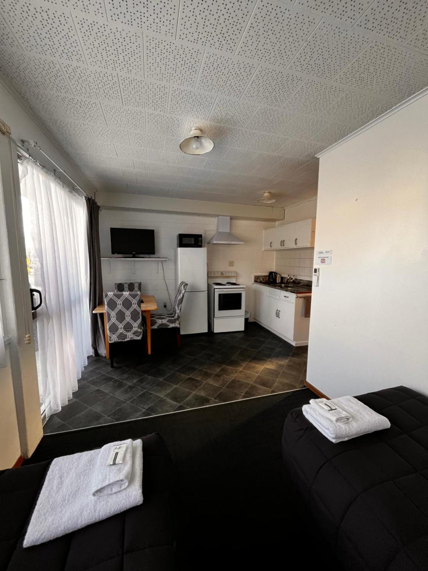 Brooklyne Motel Sanson Exterior photo