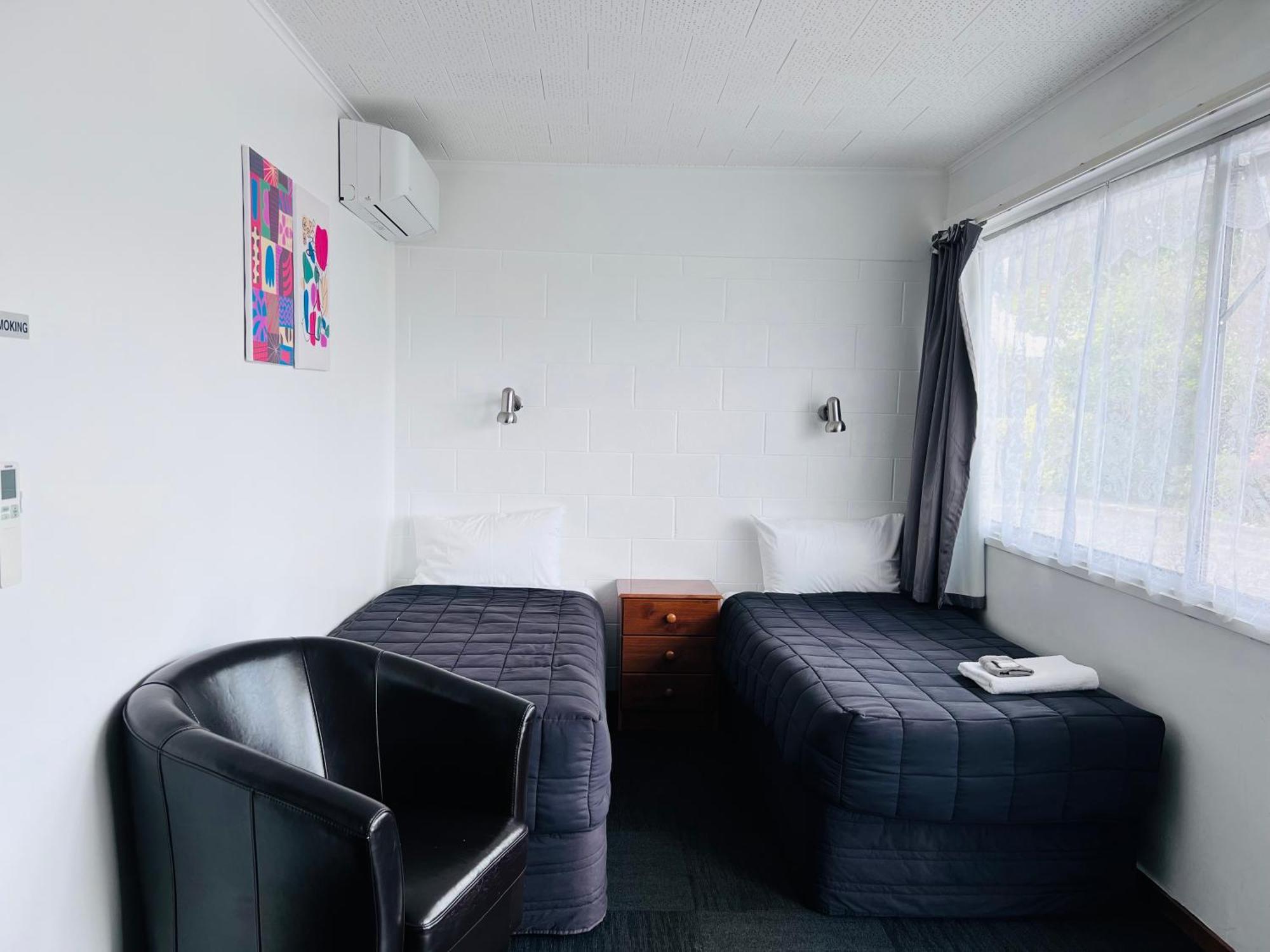Brooklyne Motel Sanson Exterior photo